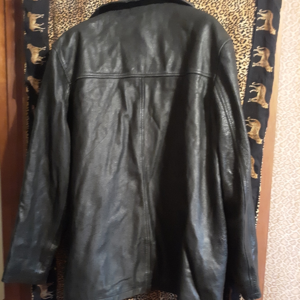 Leather jacket - Picture 2 of 2